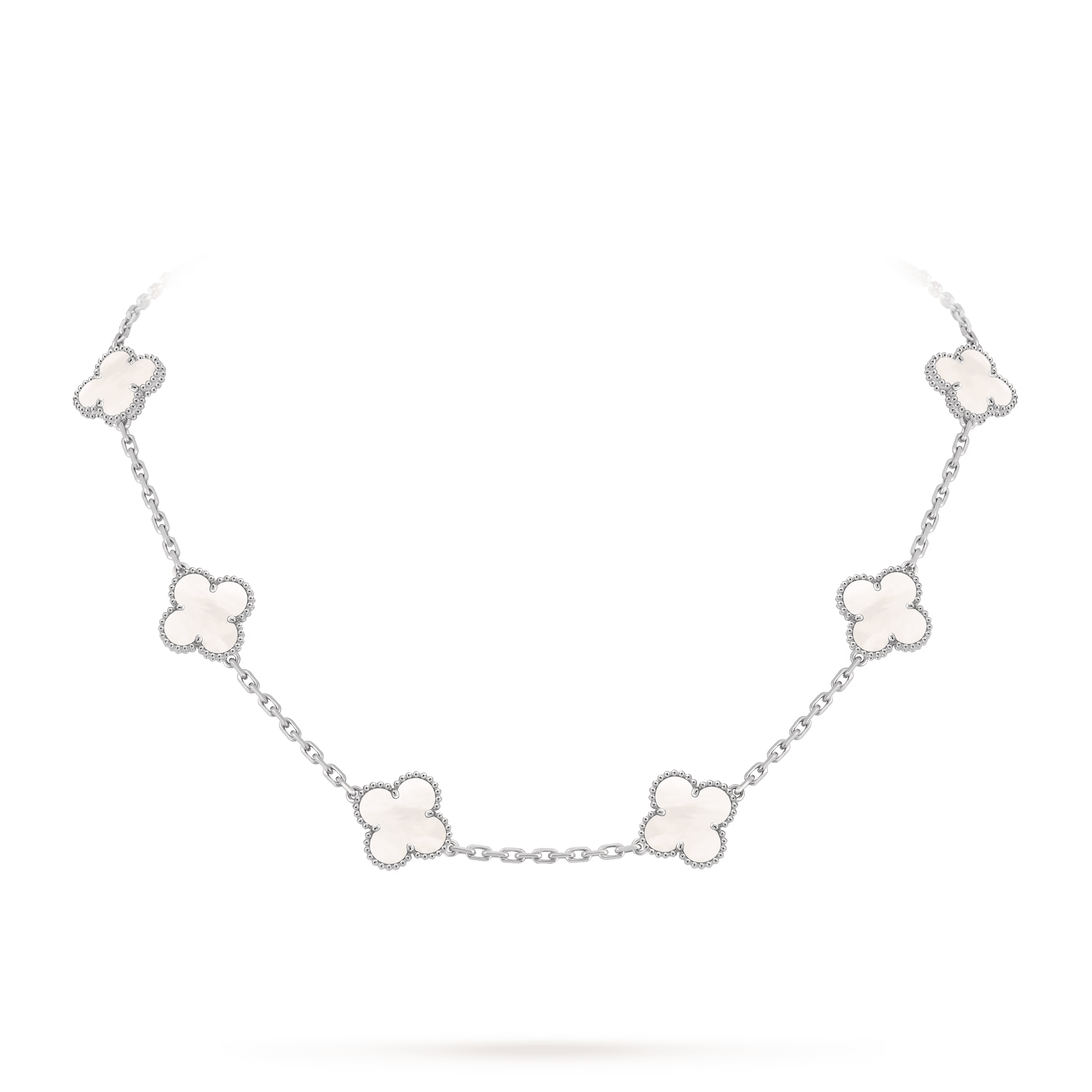 Van Cleef & Arpels. Кольє Vintage Alhambra із білого золота з білим перламутром