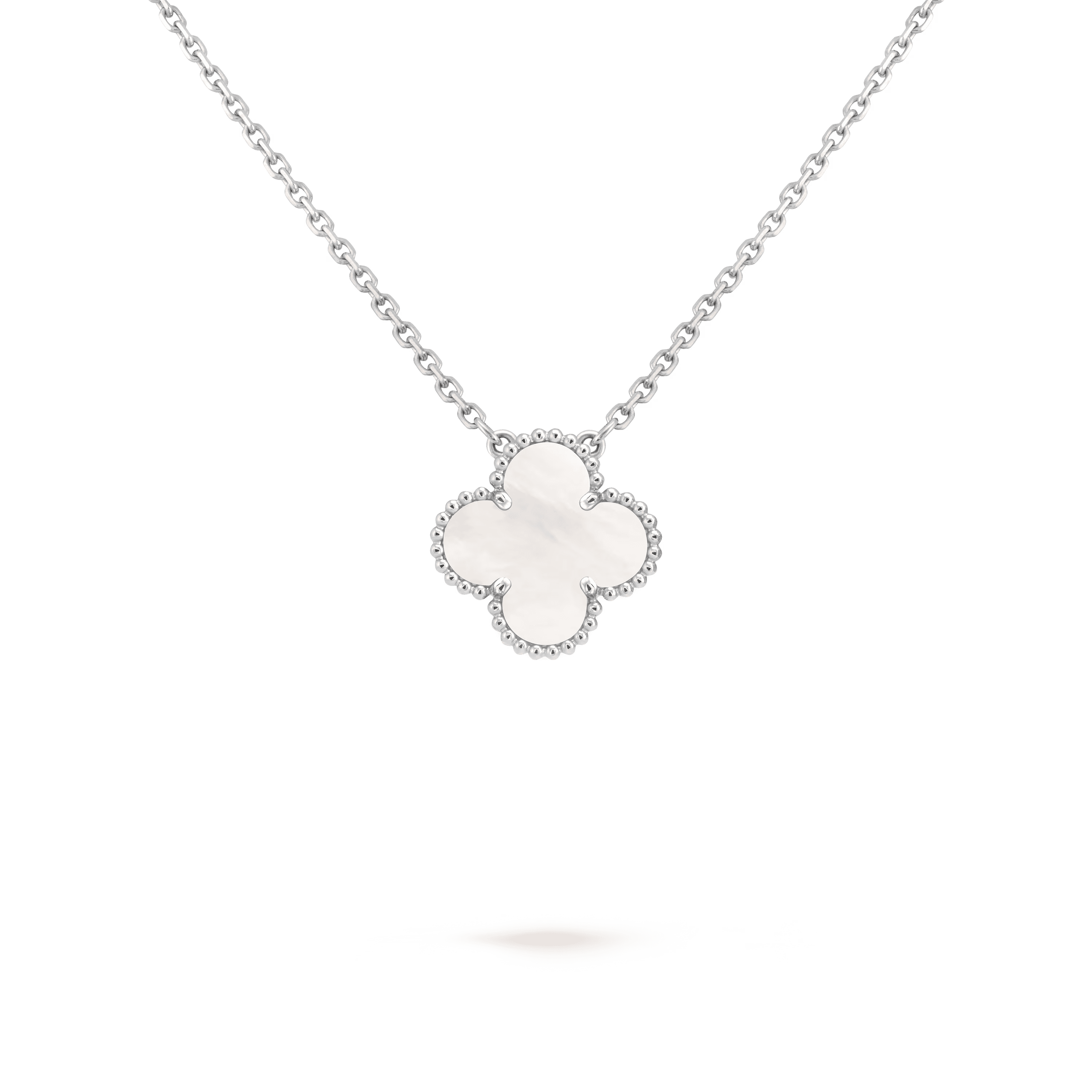 Van Cleef & Arpels. Підвіска Vintage Alhambra із білого золота з білим перламутром