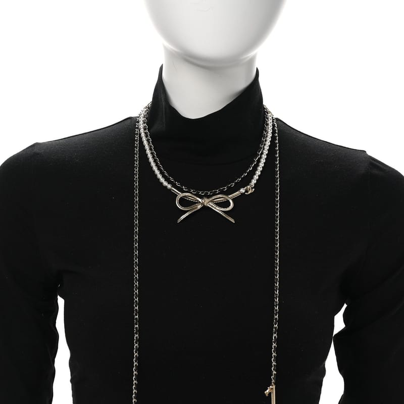 Calfskin перлина Metal CC Bow кольє золото білий чорний