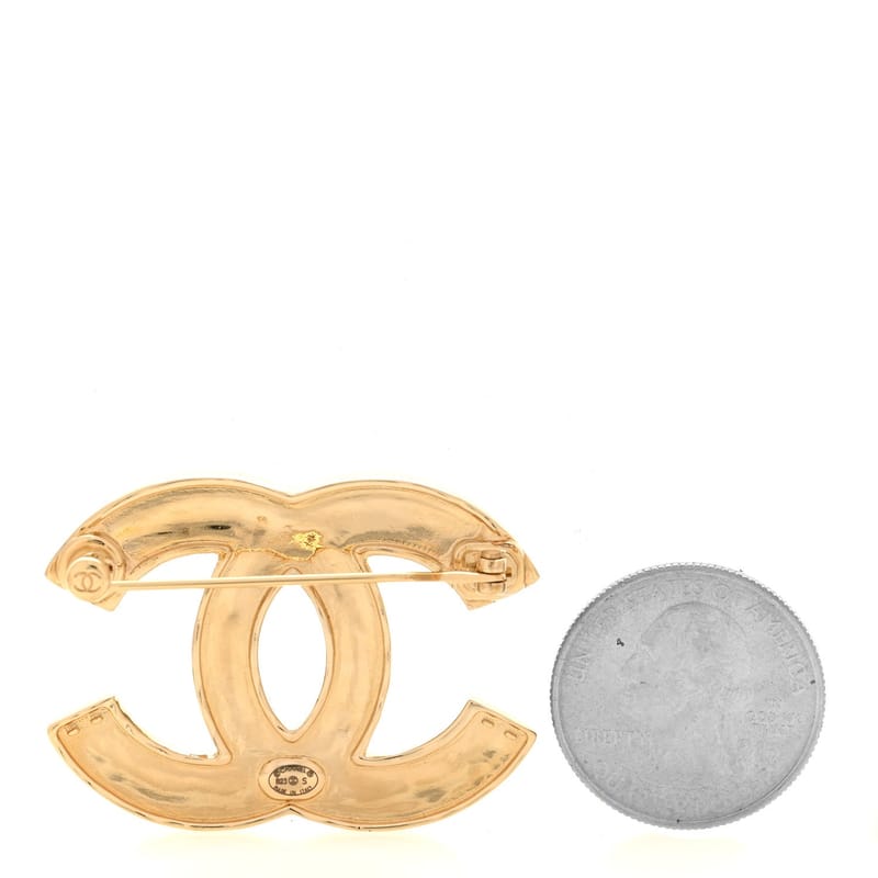 Metal Enamel CC брошка золото чорний