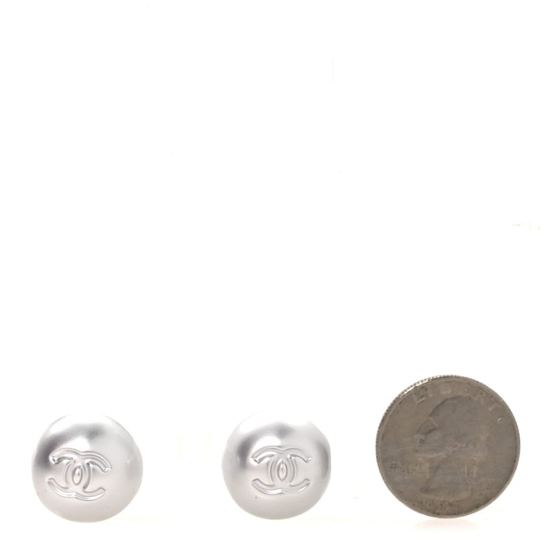 Resin Metal CC Stud сережки срібло Pearly білий