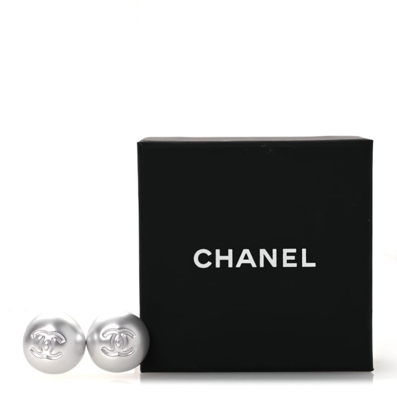 Resin Metal CC Stud сережки срібло Pearly білий