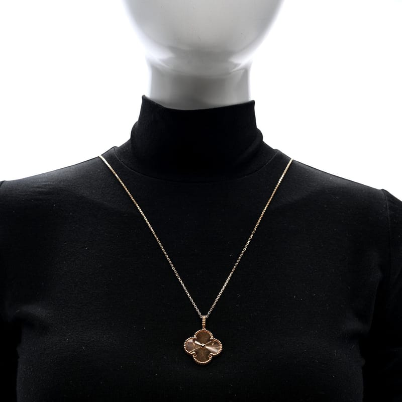 18K жовте золото Guilloche Magic Alhambra Long кольє