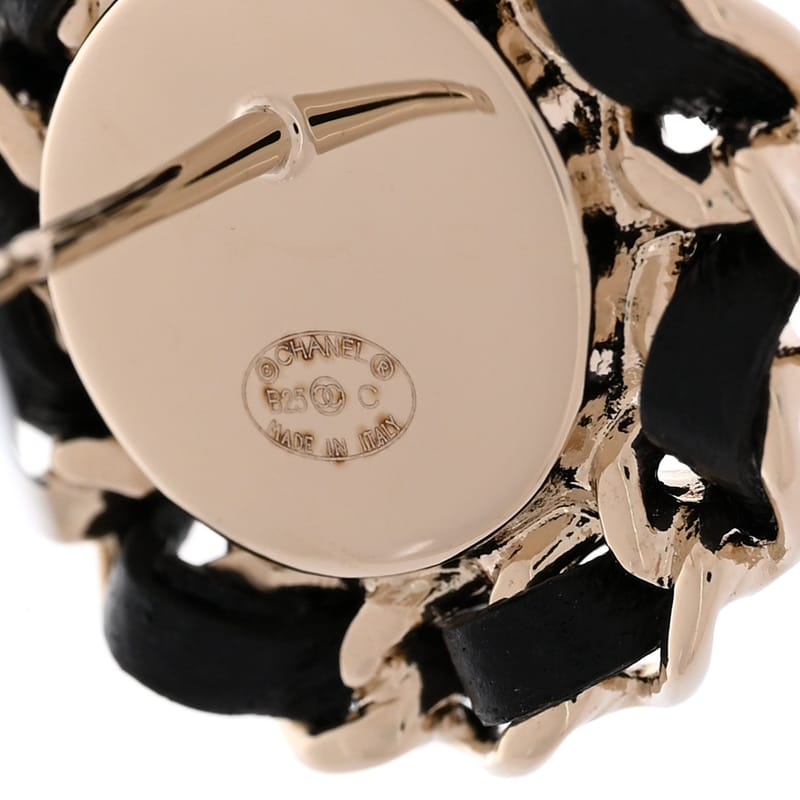 Crystal Lambskin ланцюг CC Stud сережки чорний золото