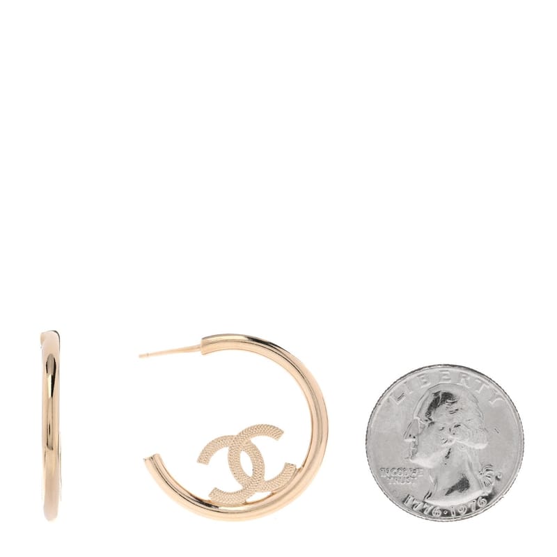 Metal Textured CC Hoop сережки золото
